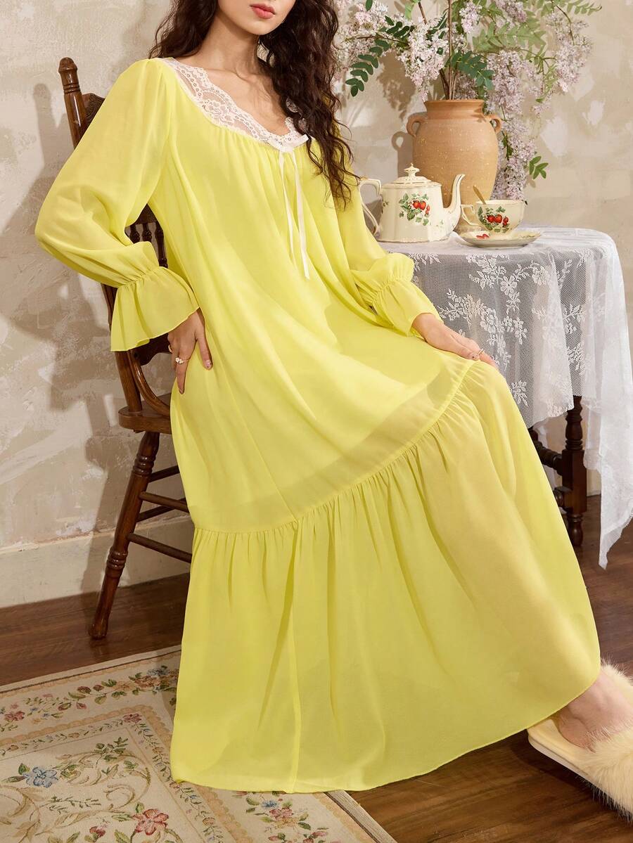 Romantic French elegant lace stitching bow decoration bell sleeves ruffled loose women's nightgown, suitable for Valentine's Day