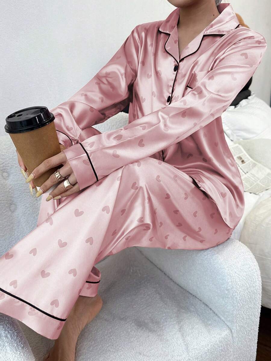 Faux Silk Heart Print Long Sleeve & Pants Pajama Set Faux Silk Heart Print Long Sleeve & Pants Pajama Set