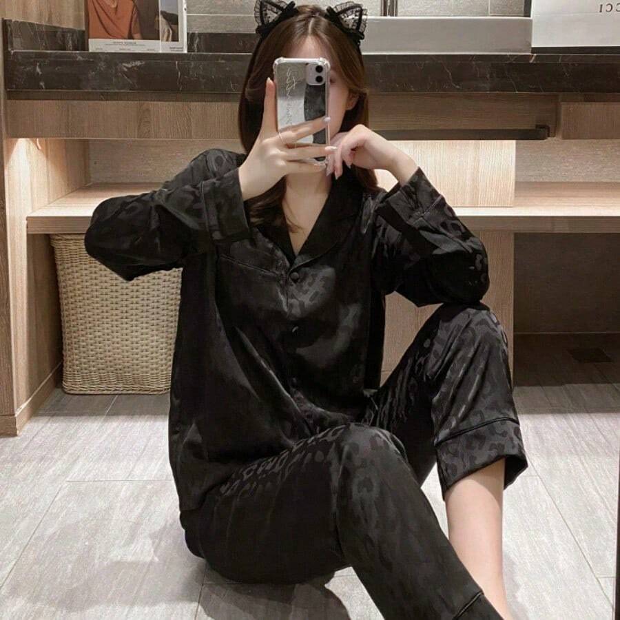 Ins High-End Long-Sleeved Pajamas For Women's Spring And Autumn New Ice Silk Trousers, Summer Silk Loungewear Suit Can Be Worn Outside Leisure, Anti-Static, Breathable, For Sleeping, For Bathing, Elastic, Antibacterial, For Home Use, Warm, Comfortable, Mo Ins High-End Long-Sleeved Pajamas For Women's Spring And Autumn New Ice Silk Trousers, Summer Silk Loungewear Suit Can Be Worn Outside Leisure, Anti-Static, Breathable, For Sleeping, For Bathing, Elastic, Antibacterial, For Home Use, Warm, Comfortable, Mo