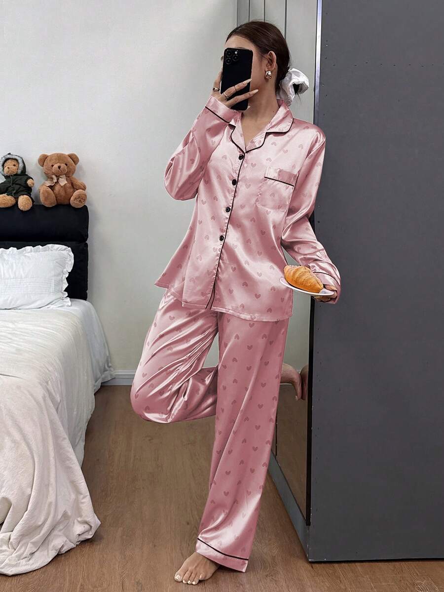 Faux Silk Heart Print Long Sleeve & Pants Pajama Set Faux Silk Heart Print Long Sleeve & Pants Pajama Set